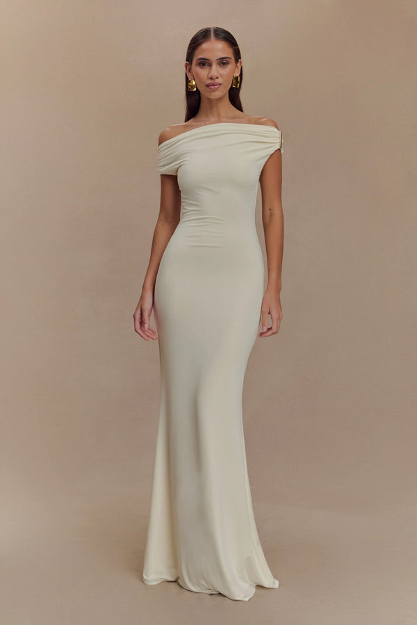 Robe Naemia