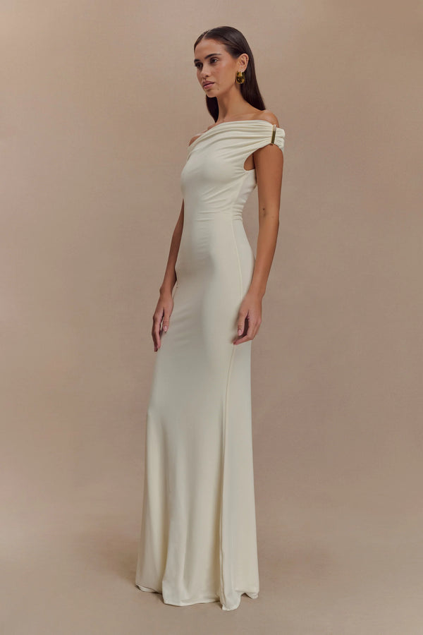 Robe Naemia