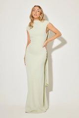 Robe Melania